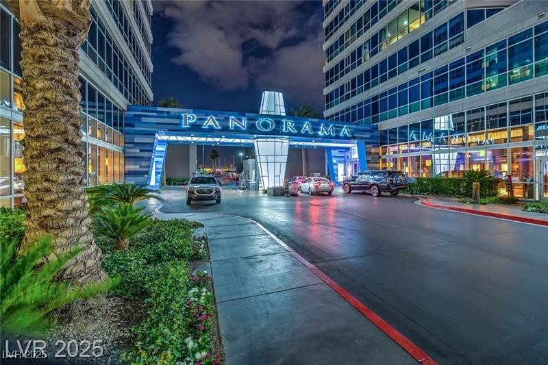 4525 Dean Martin Drive 1609