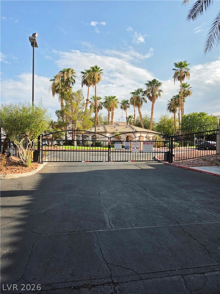 4555 E Sahara Avenue 274