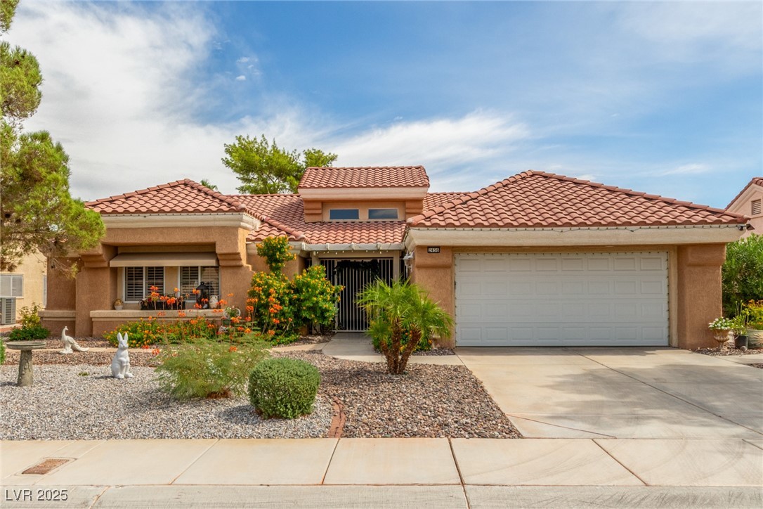 2456 Desert Glen Drive