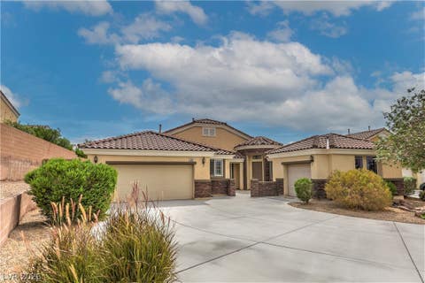 Homes For Sale - 5924 Bullboat Court<br/> North Las Vegas, NV 89031
