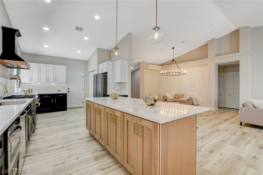 1775 Summerwood Circle