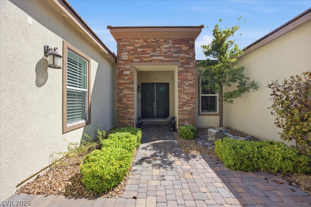 9727 Shimmering Falls Court