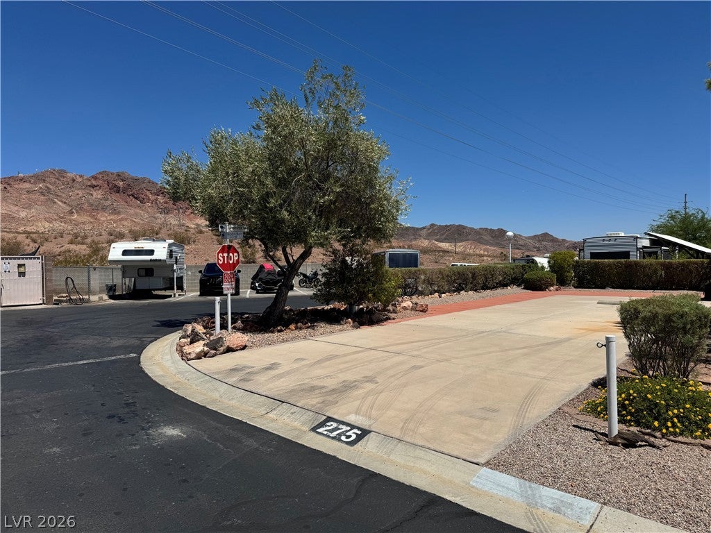871 Robin Way