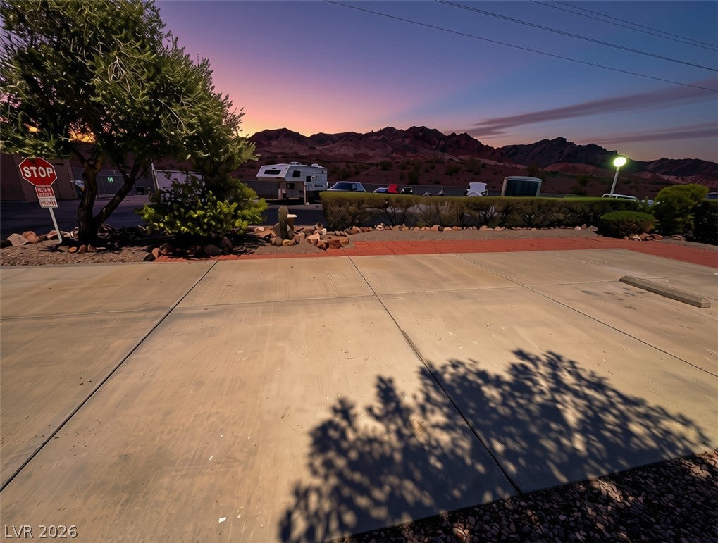 871 Robin Way