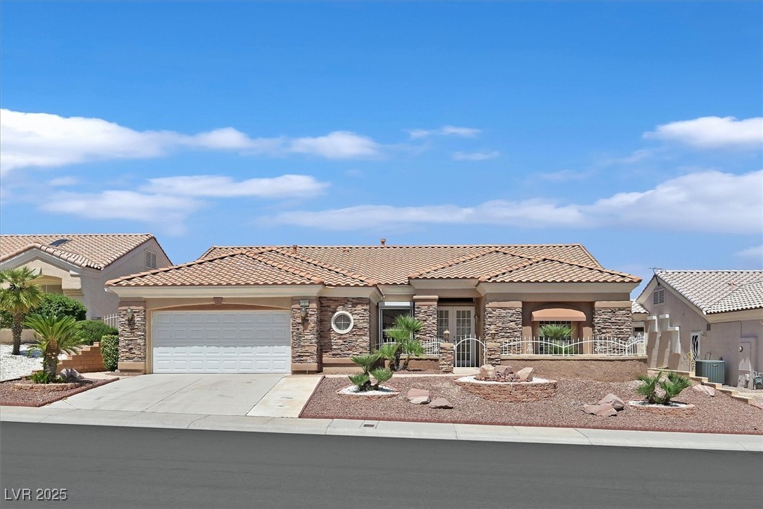 Las Vegas, Nevada 89134, United States, 3 Bedrooms Bedrooms, ,2 BathroomsBathrooms,Residential,Active,156118