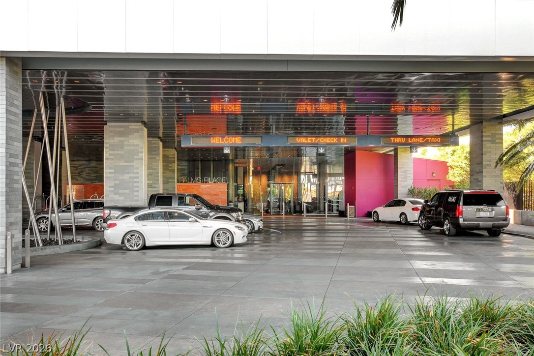 4381 W Flamingo Road 3705