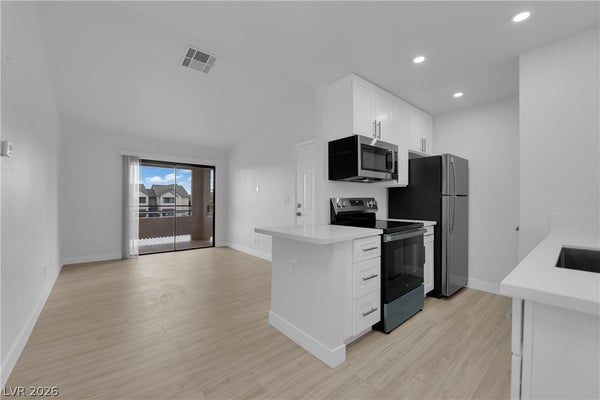 5111 LINDELL RD UNIT 202, LAS VEGAS, NV 89118 - Image 8b9efca7f36eeaa5a4155cc5a4bf7608/3547918298