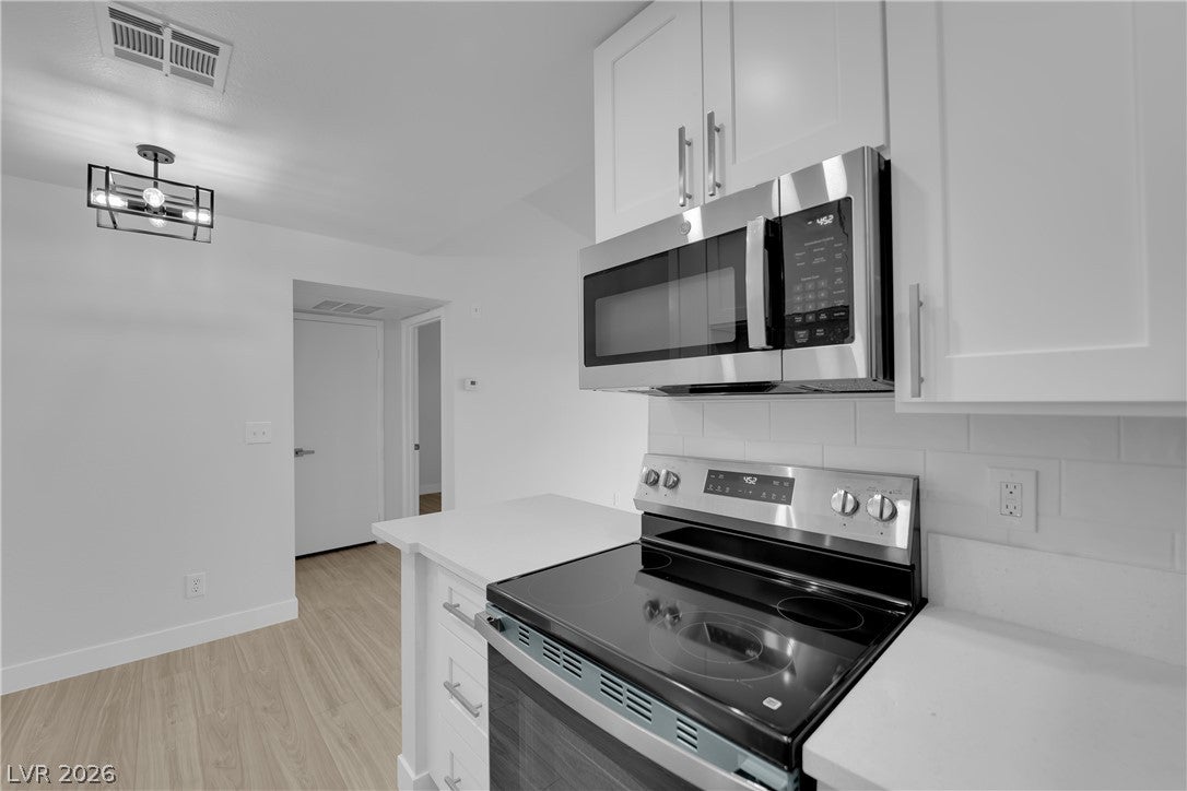 5111 Lindell Road 202