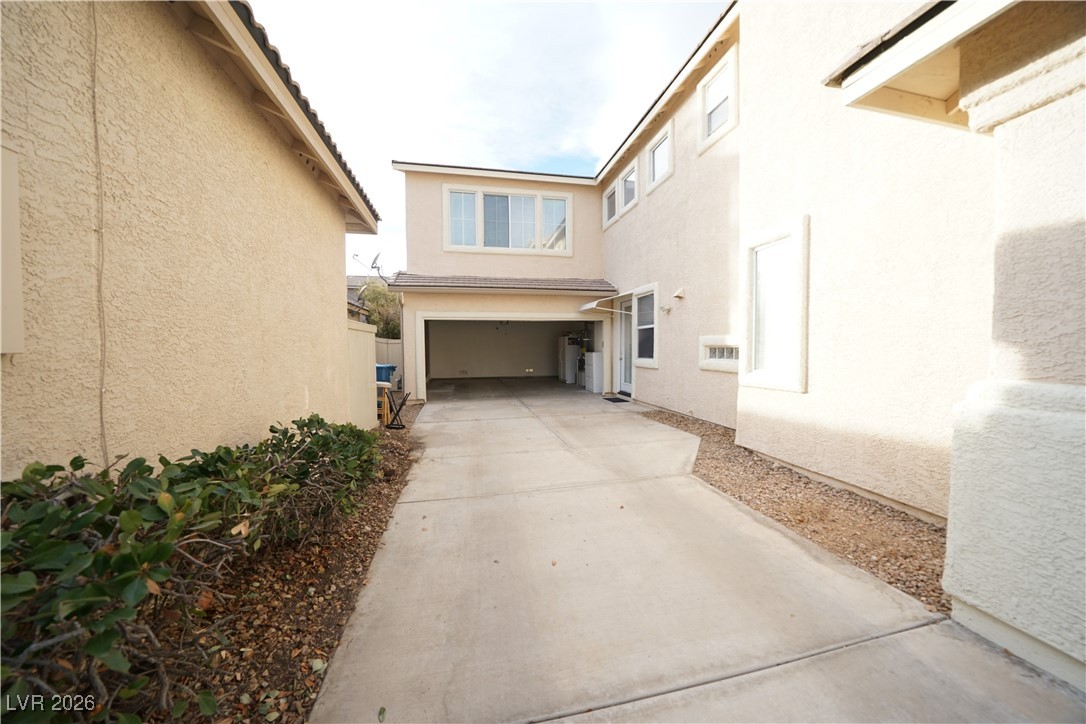 9813 Cordova Vista Court