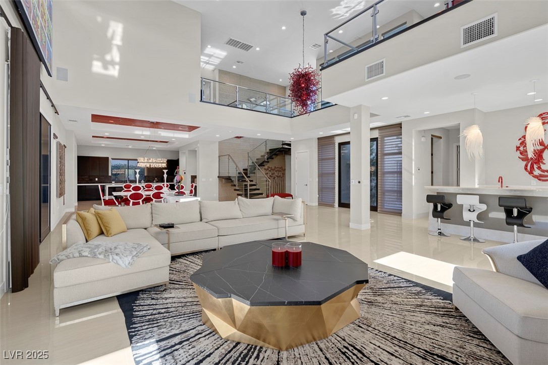 43 Grey Feather Drive
