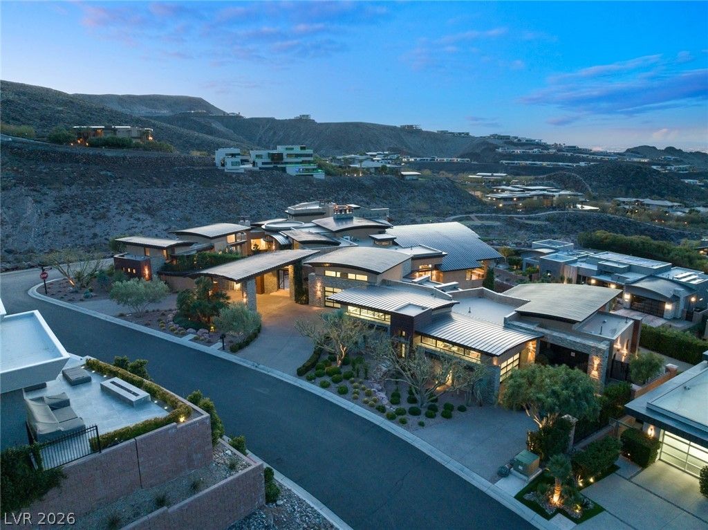 Photo of 681 Tranquil Rim Court, Henderson, NV 89012 (MLS # 2763083)