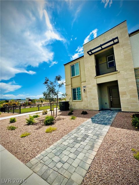 Townhouse For Rent - 850 Bronzite Street<br/> Henderson, NV 89011