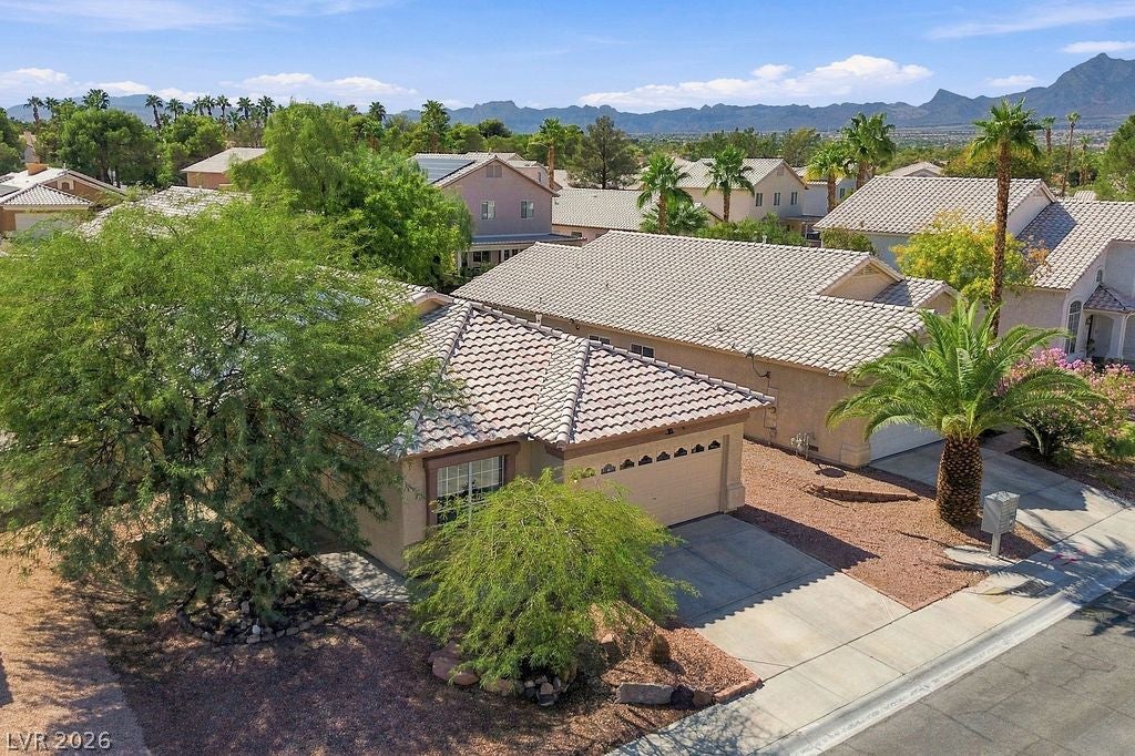 8421 Bay Crest Drive