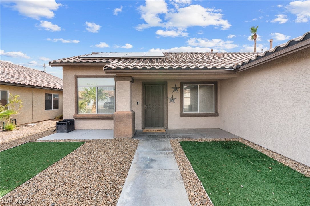 330 Desert Knolls Street