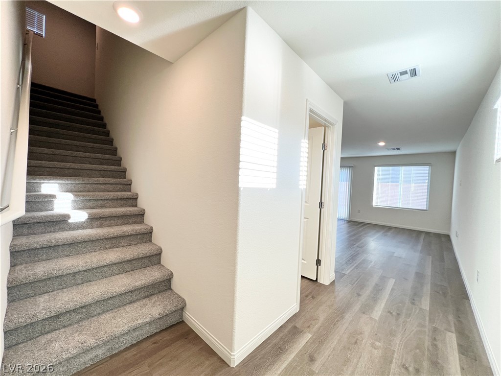 2625 Dahlia Falls Avenue