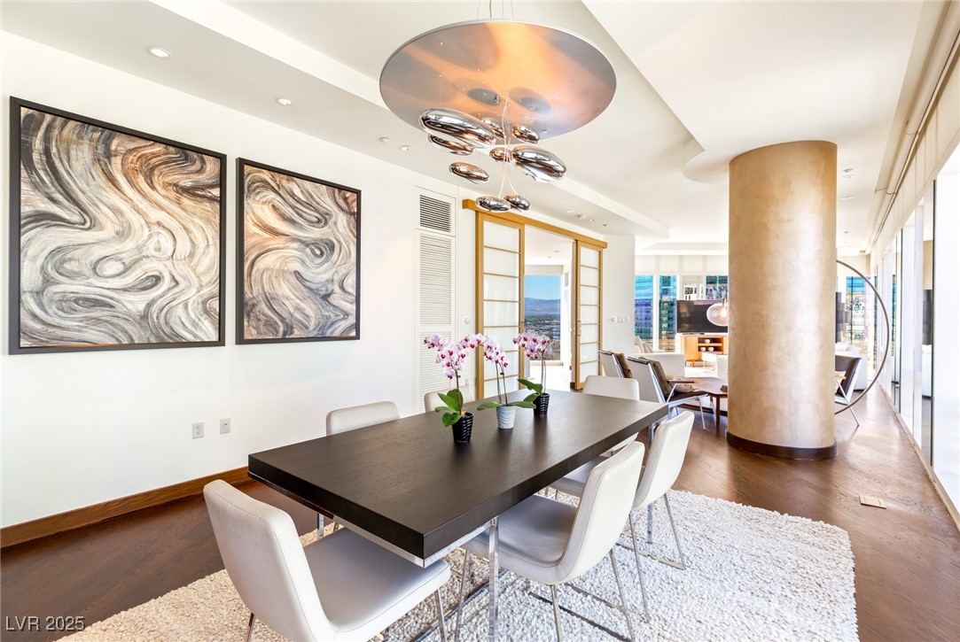 Las Vegas, Nevada 89158, United States, 2 Bedrooms Bedrooms, ,2 BathroomsBathrooms,Residential,Active,112362