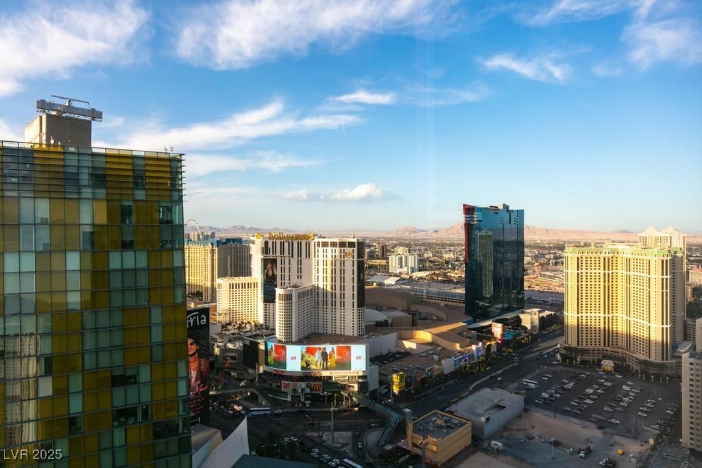 Las Vegas, Nevada 89158, United States, 2 Bedrooms Bedrooms, ,2 BathroomsBathrooms,Residential,Active,112362