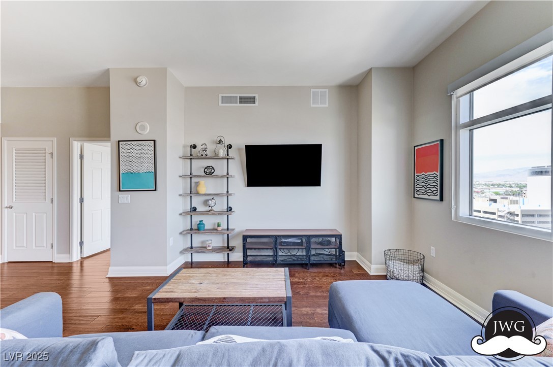 150 Las Vegas Boulevard 1118