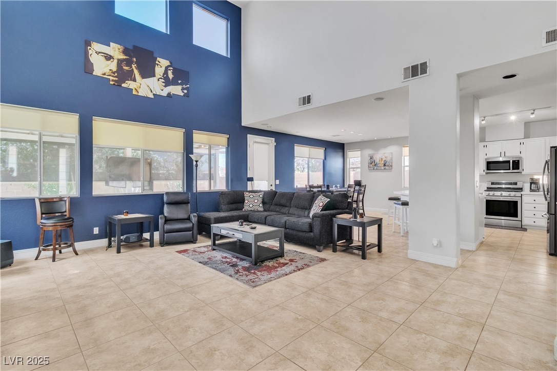 217 Turkey Creek Way, Henderson, Nevada image 7