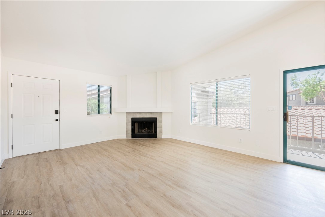 1575 W Warm Springs Road 2722