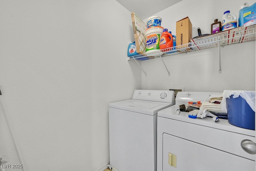 Las Vegas, Nevada 89139, United States, 3 Bedrooms Bedrooms, ,3 BathroomsBathrooms,Residential,Pending,89239