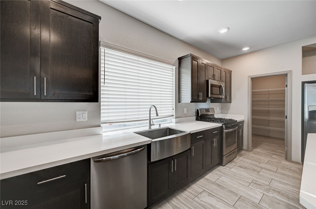 8087 Carpenter Creek Avenue, Las Vegas, Nevada image 9
