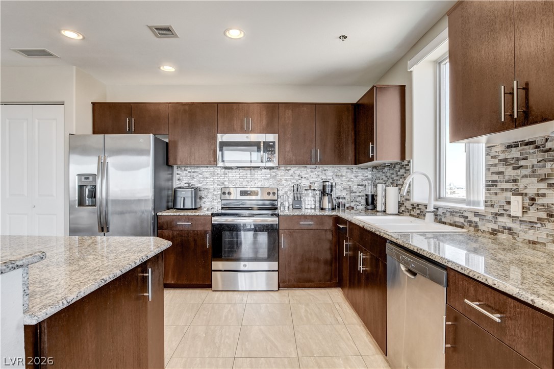 8255 LAS VEGAS Boulevard 1311