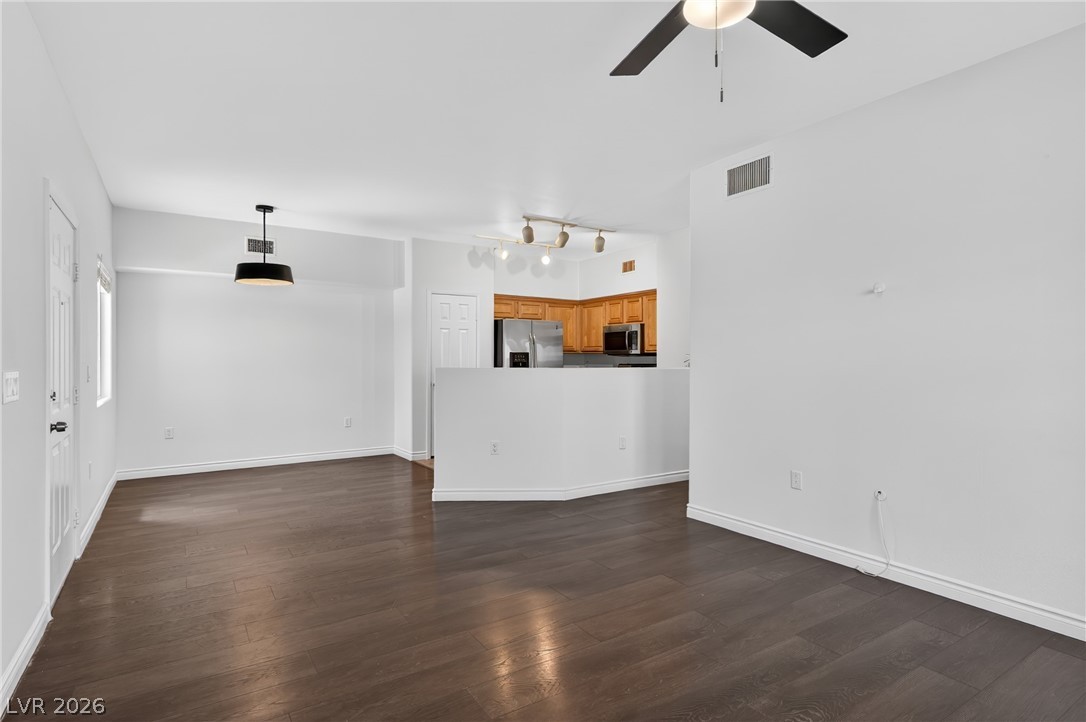 9303 Gilcrease Avenue 1208