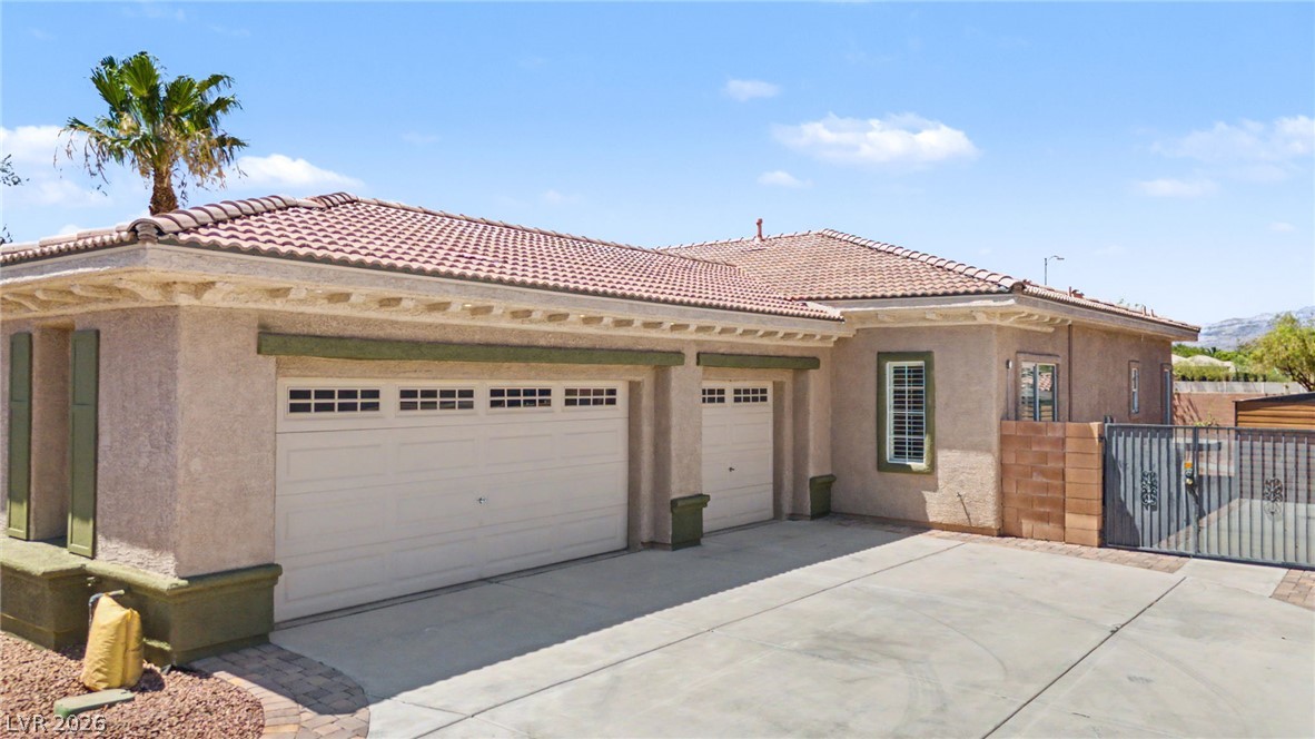 7112 Via Campanile Avenue