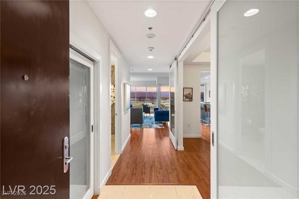 4525 Dean Martin Drive 1906