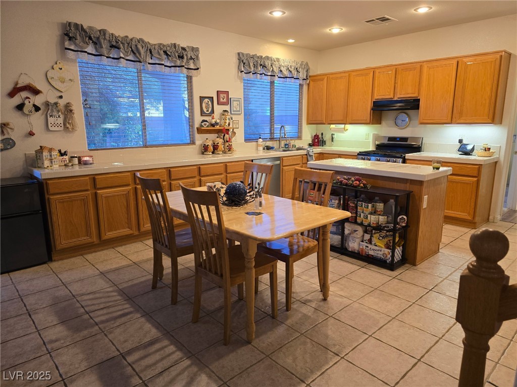 1000 Snow Bunting Court