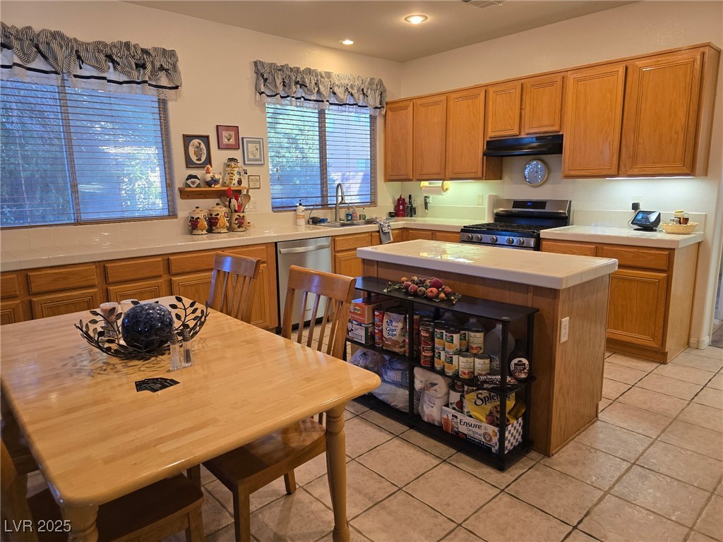 1000 Snow Bunting Court