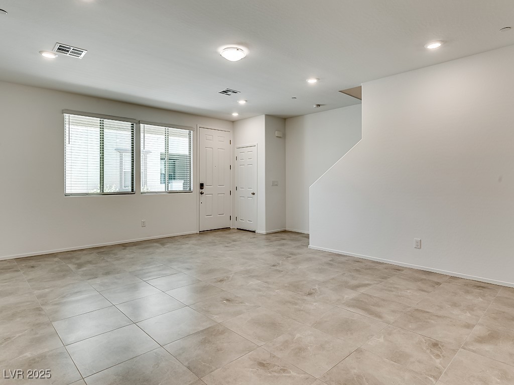 6267 Haiku Stairs Street