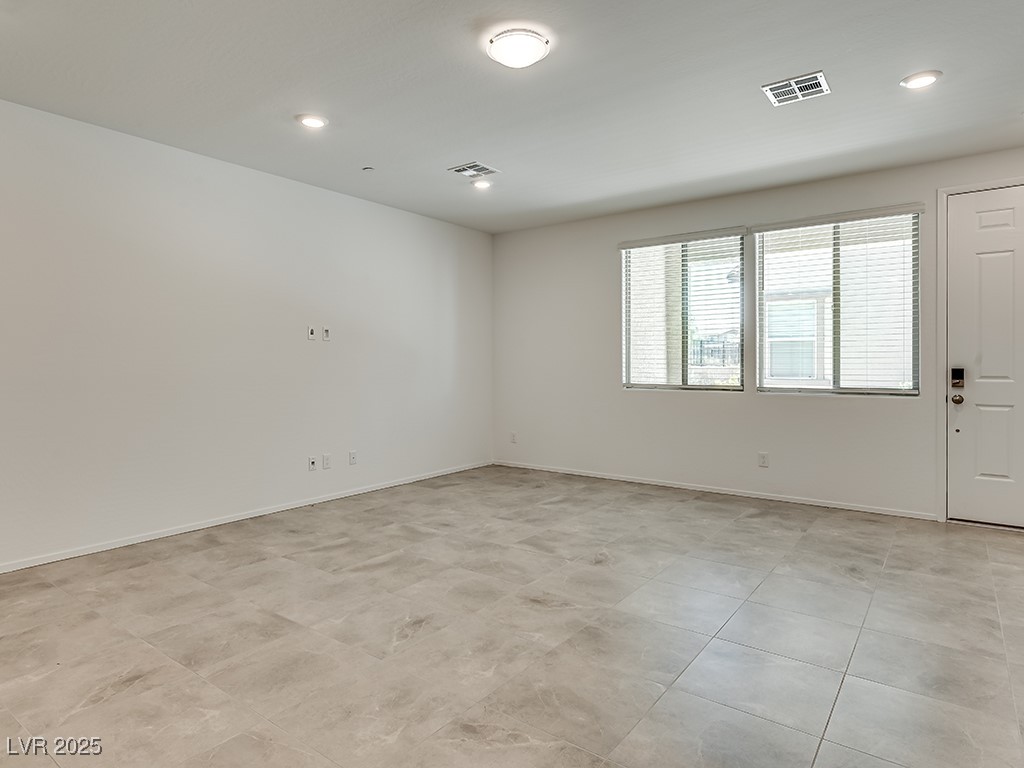 6267 Haiku Stairs Street