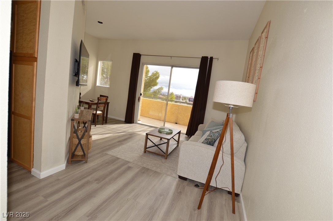 270 E Flamingo Road 418