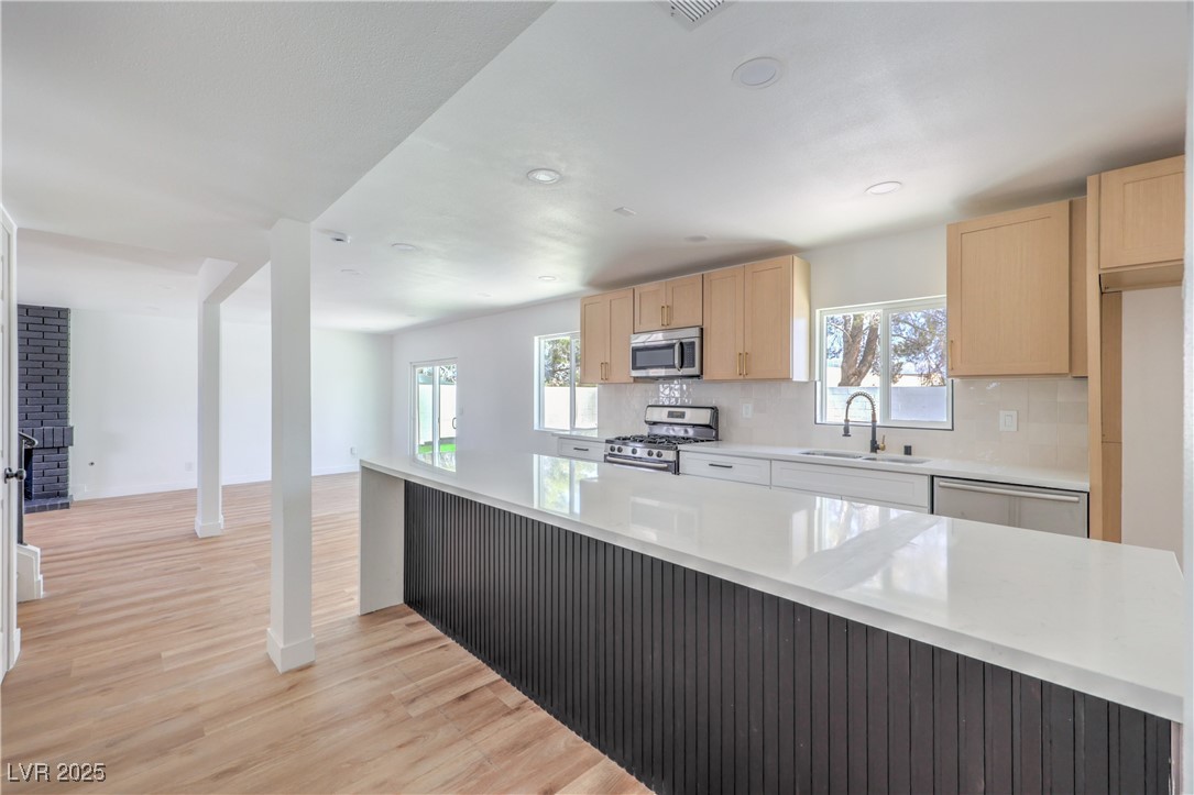 2611 Siesta Avenue