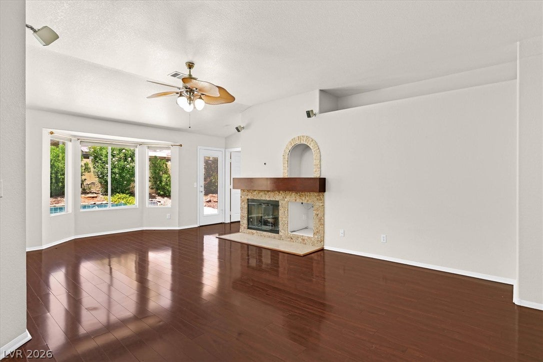 1690 Sweet View Court