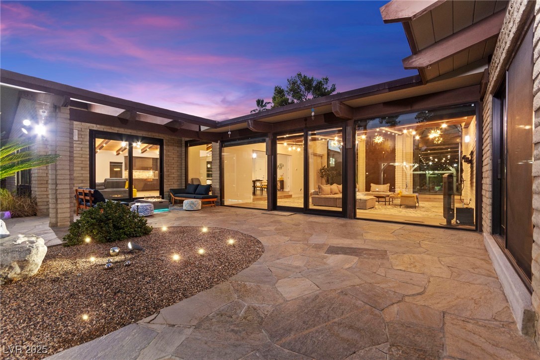 Properties 3 2009 Bannie Avenue