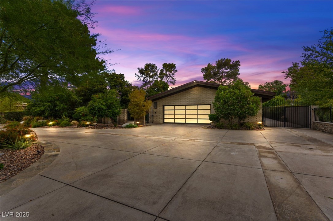 Properties 1 2009 Bannie Avenue