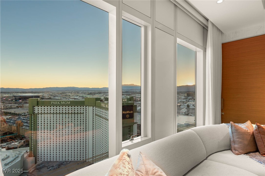 3750 Las Vegas Boulevard 3302