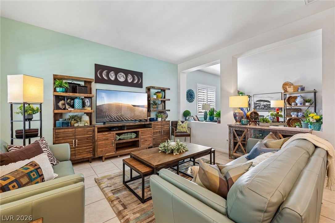 6754 Desert Crimson Street