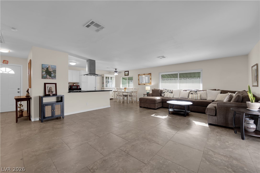 5280 Vicksburg Avenue