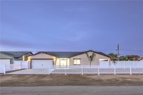 4738 Patterson Avenue Las Vegas NV 89104