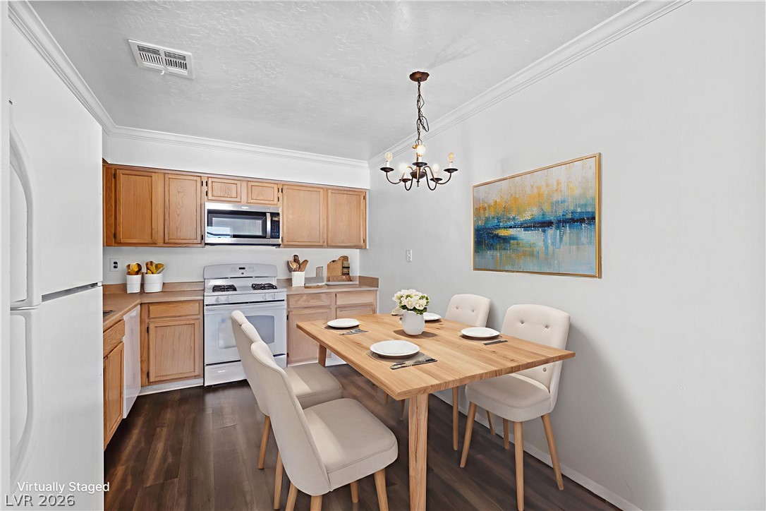 2132 Chertsey Drive B