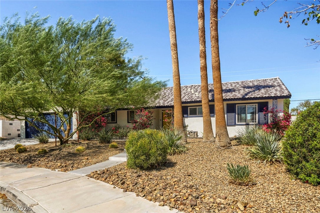 3908 El Jardin Avenue
