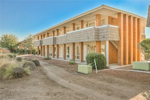 Photo of 714 Oakmont Avenue #1109, Las Vegas, NV 89109 (MLS # 2737496)