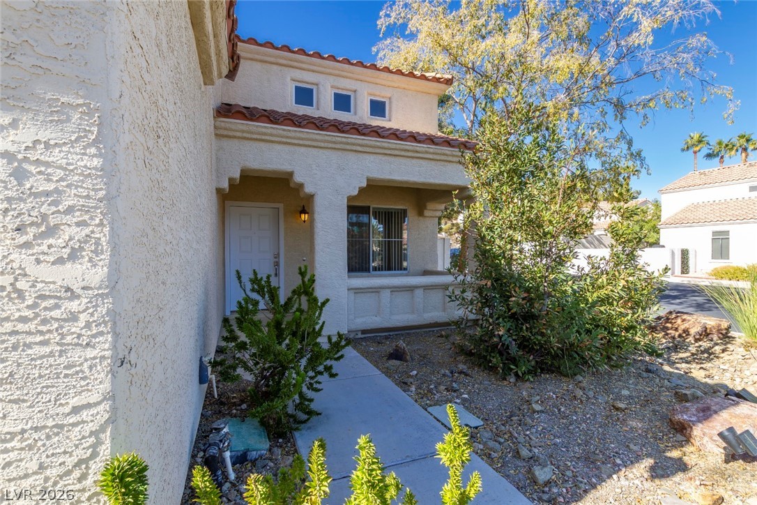 1441 Country Hollow Drive