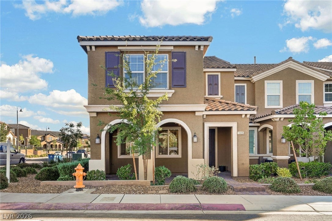 2435 Bellinzona Place