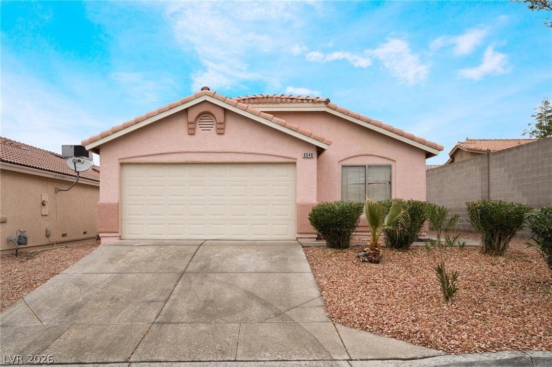 6548 Shining Sand Avenue