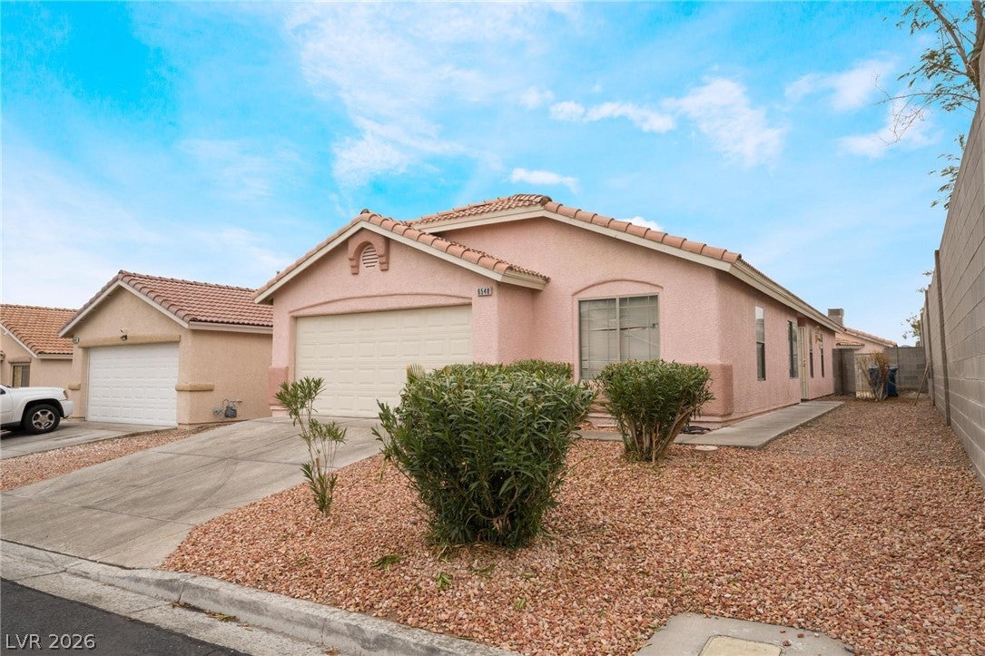 6548 Shining Sand Avenue